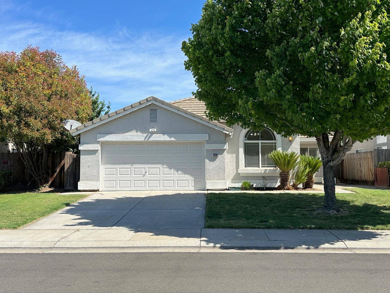 Stockton, CA 95206,1696 Venice CIR