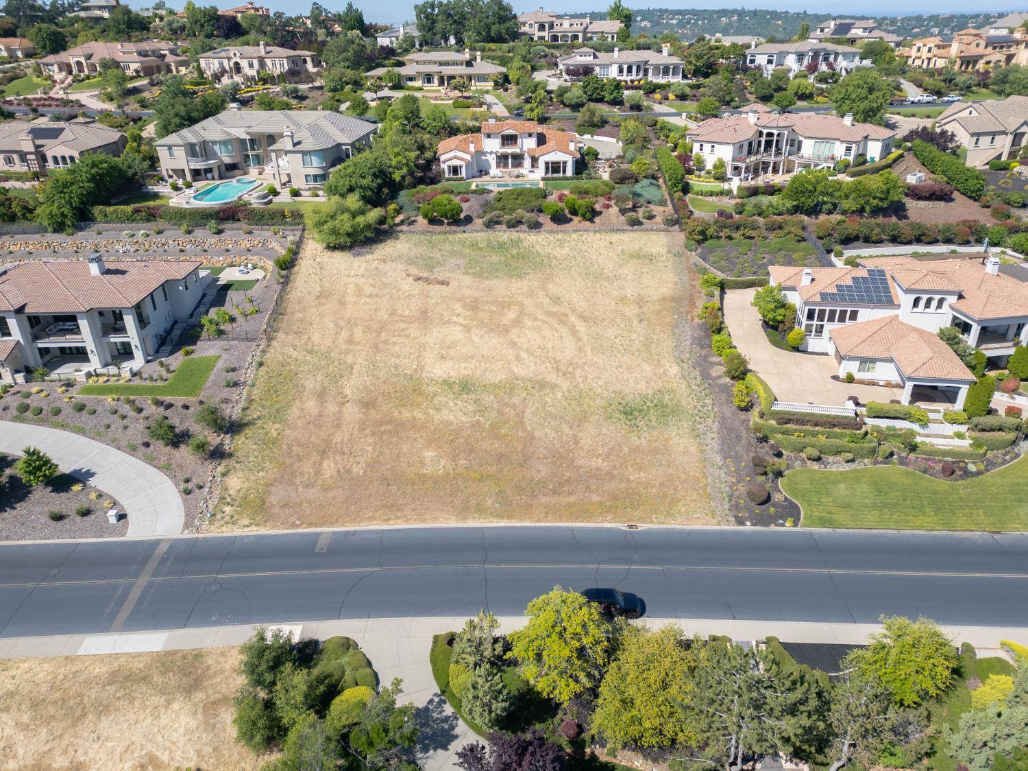 El Dorado Hills, CA 95762,4332 Greenview DR