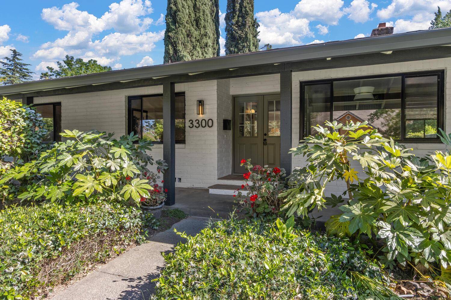 Sacramento, CA 95821,3300 Club LN
