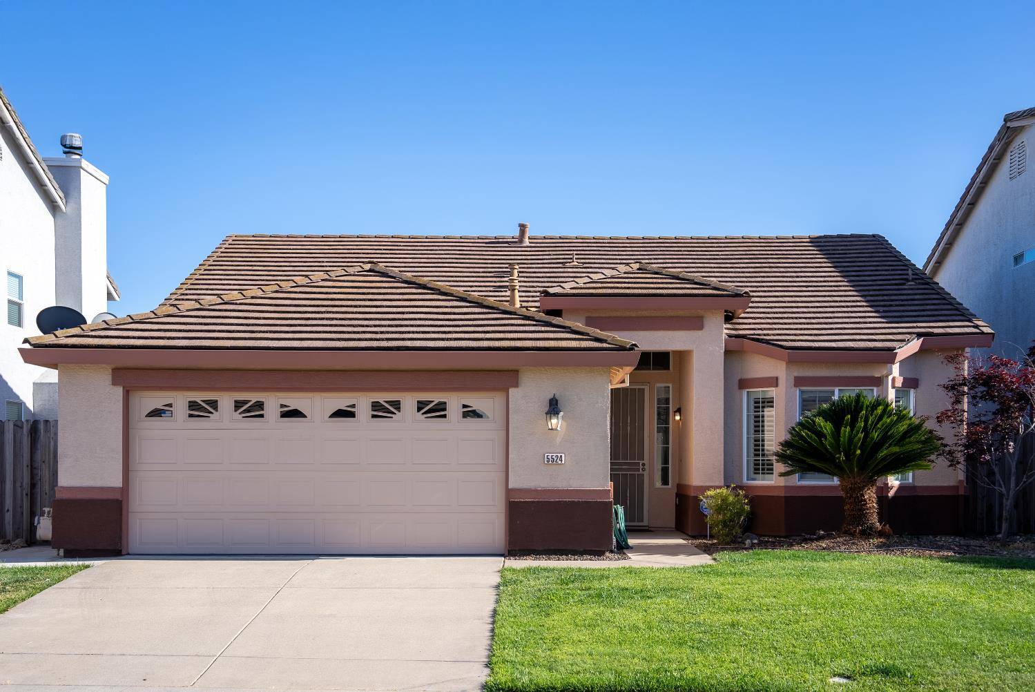 Antelope, CA 95843,5524 Redwood Burl WAY