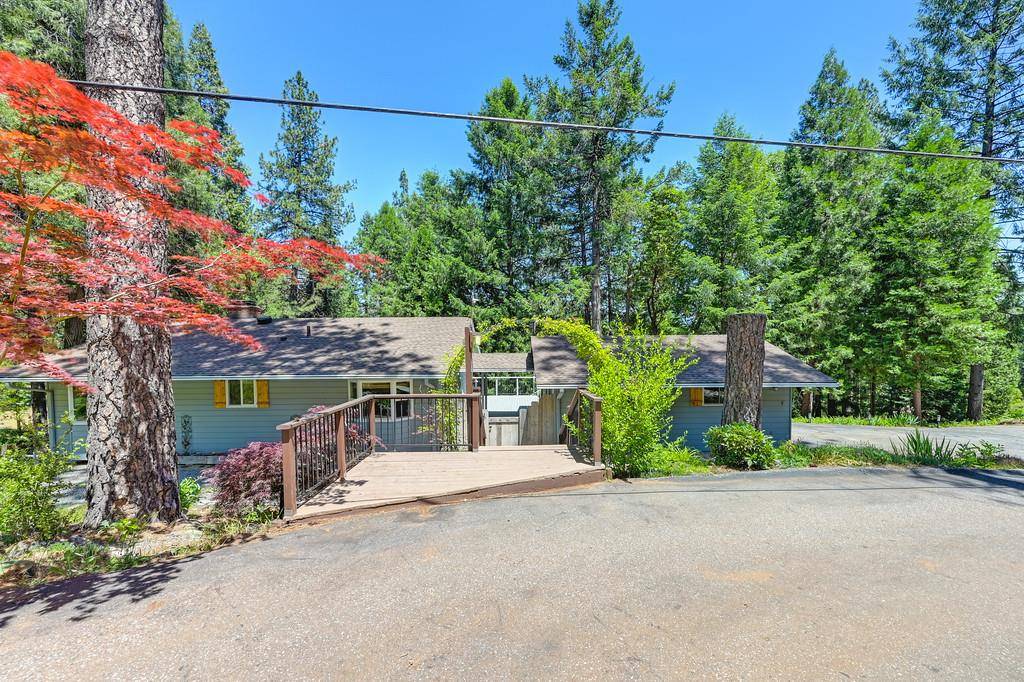 Colfax, CA 95713,237 Sunnyside DR