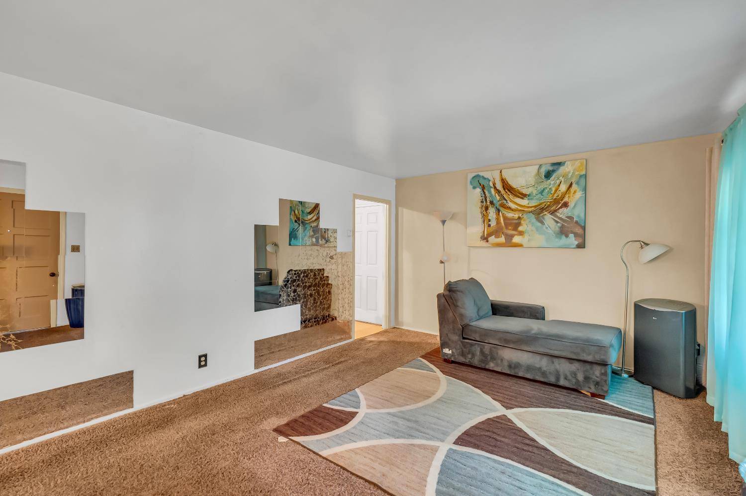 Sacramento, CA 95820,4472 El Cerrito WAY