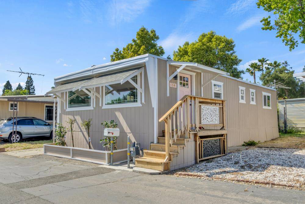 Citrus Heights, CA 95621,5935 Auburn Blvd #154