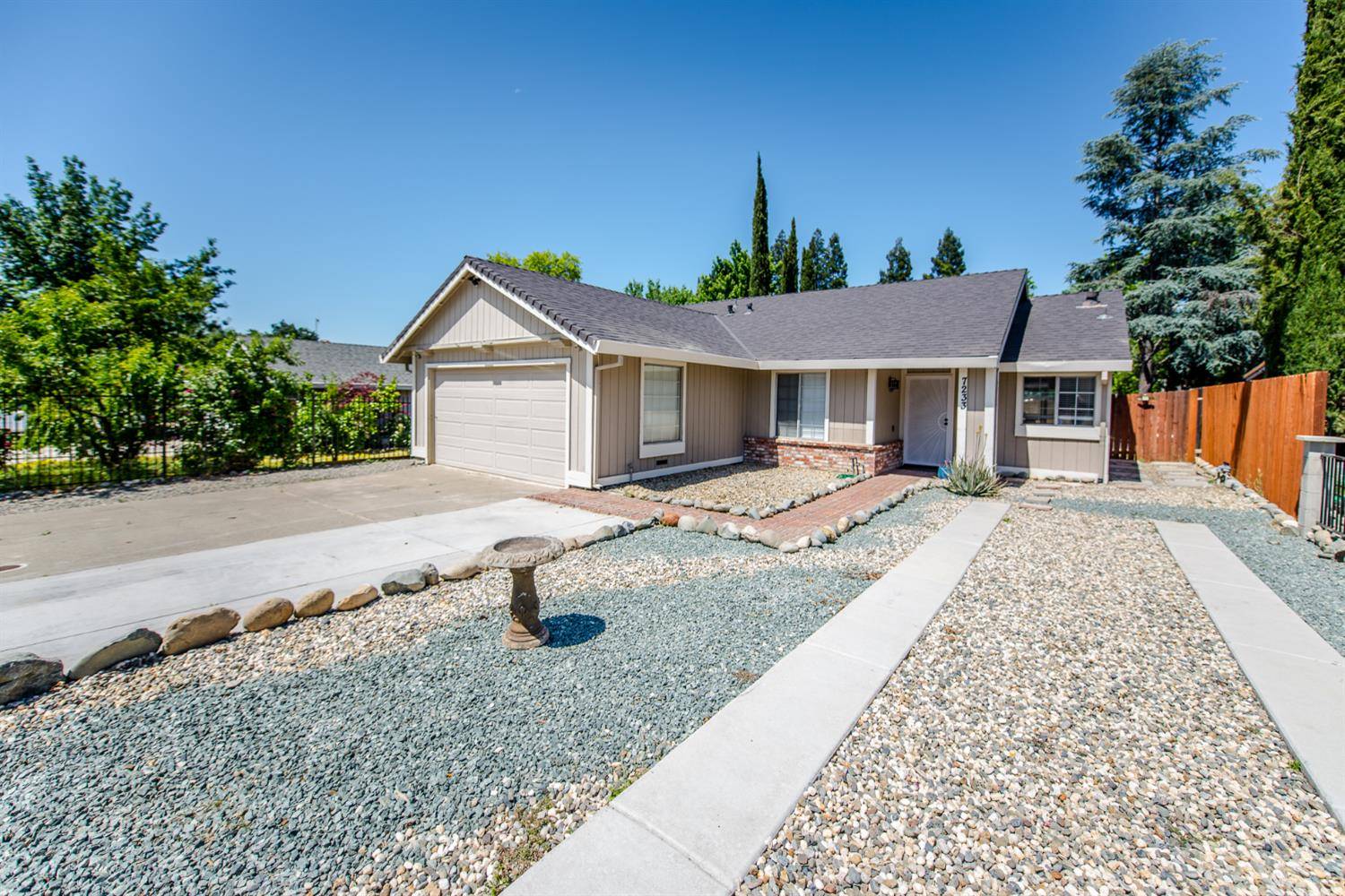 Sacramento, CA 95842,7233 Old Nave CT