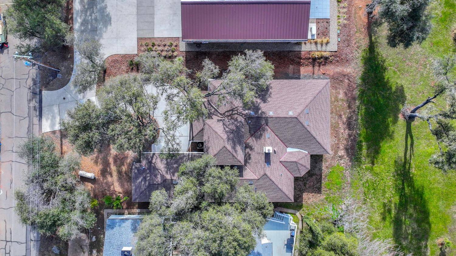 Groveland, CA 95321,19294 Oak Grove CIR