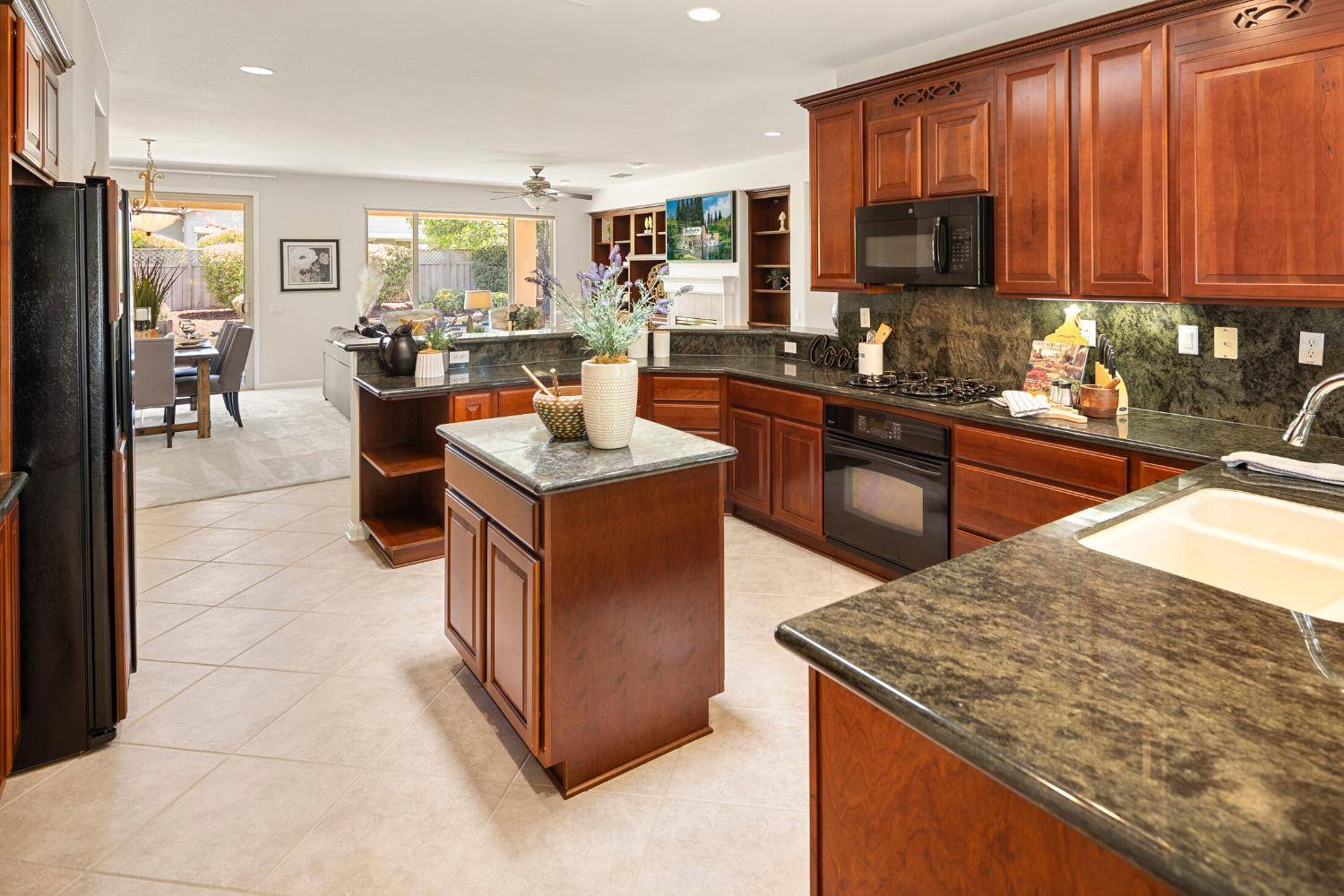Lincoln, CA 95648,2160 Stone House CIR