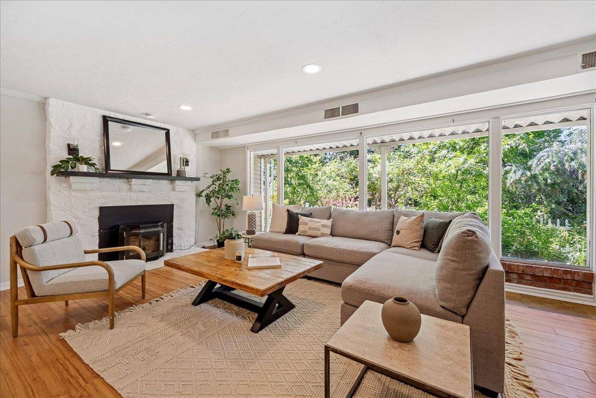 Camino, CA 95709,4322 Ponderosa WAY