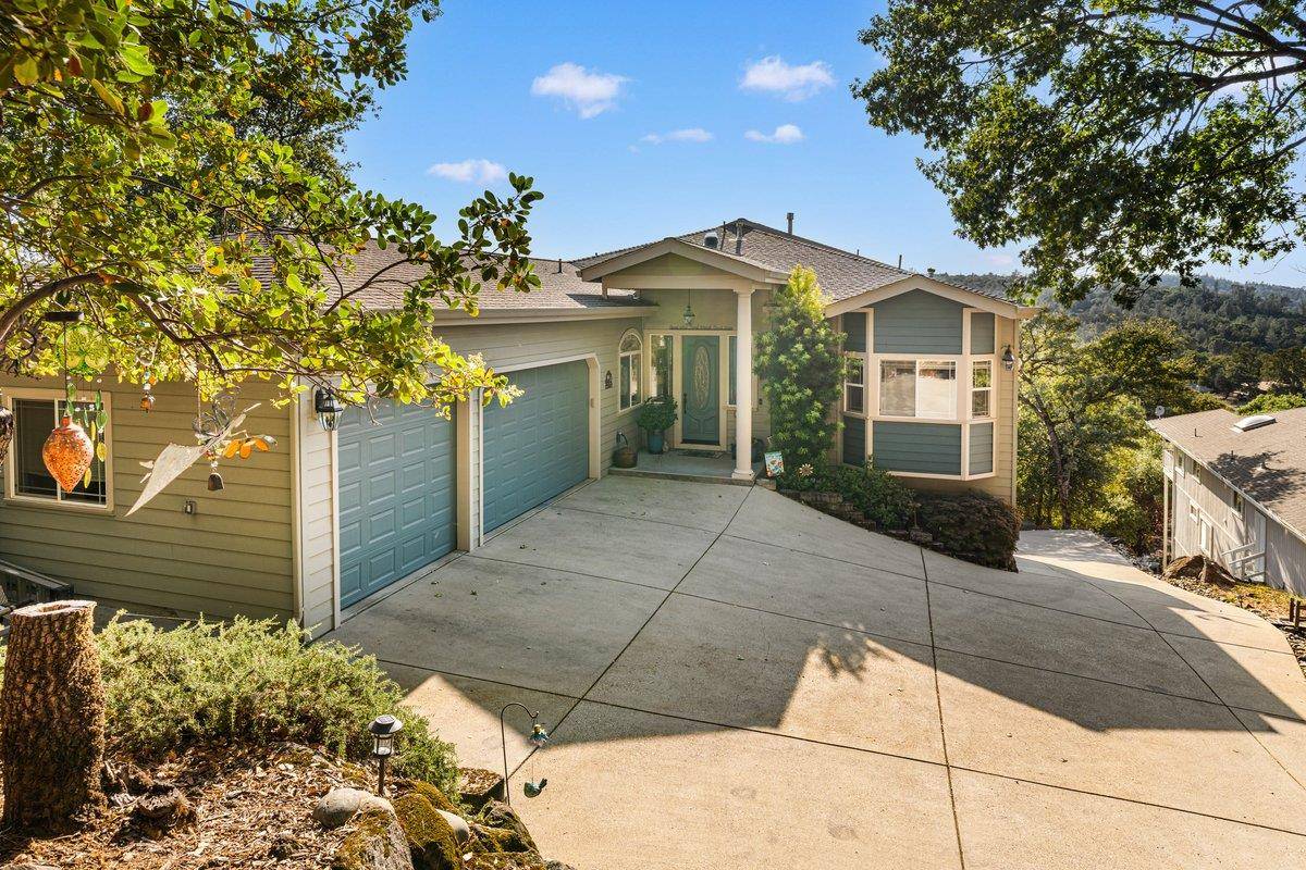 Penn Valley, CA 95946,14227 Lodgepole DR