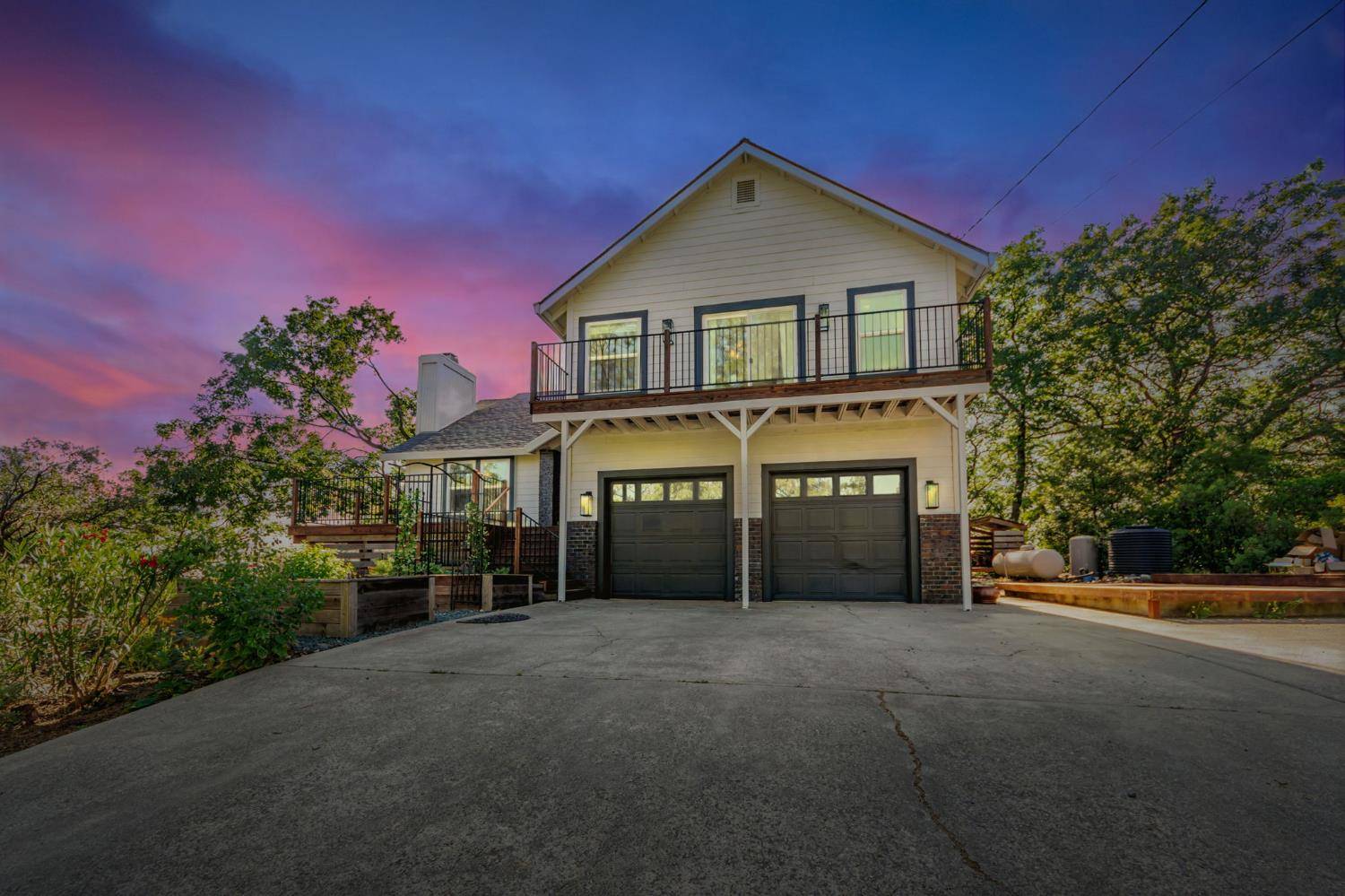 Applegate, CA 95703,305 Nob Hill DR