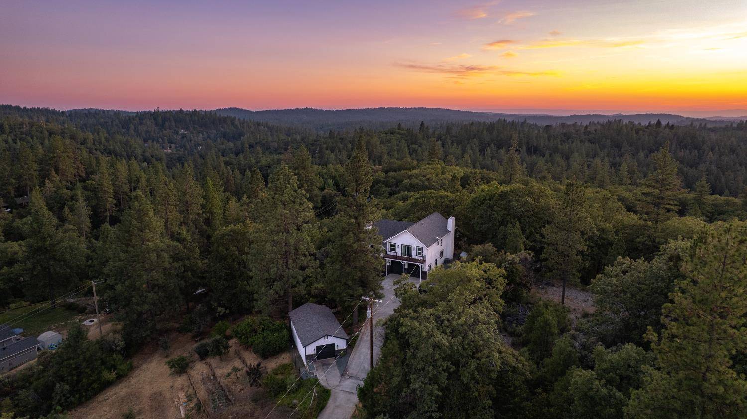 Applegate, CA 95703,305 Nob Hill DR