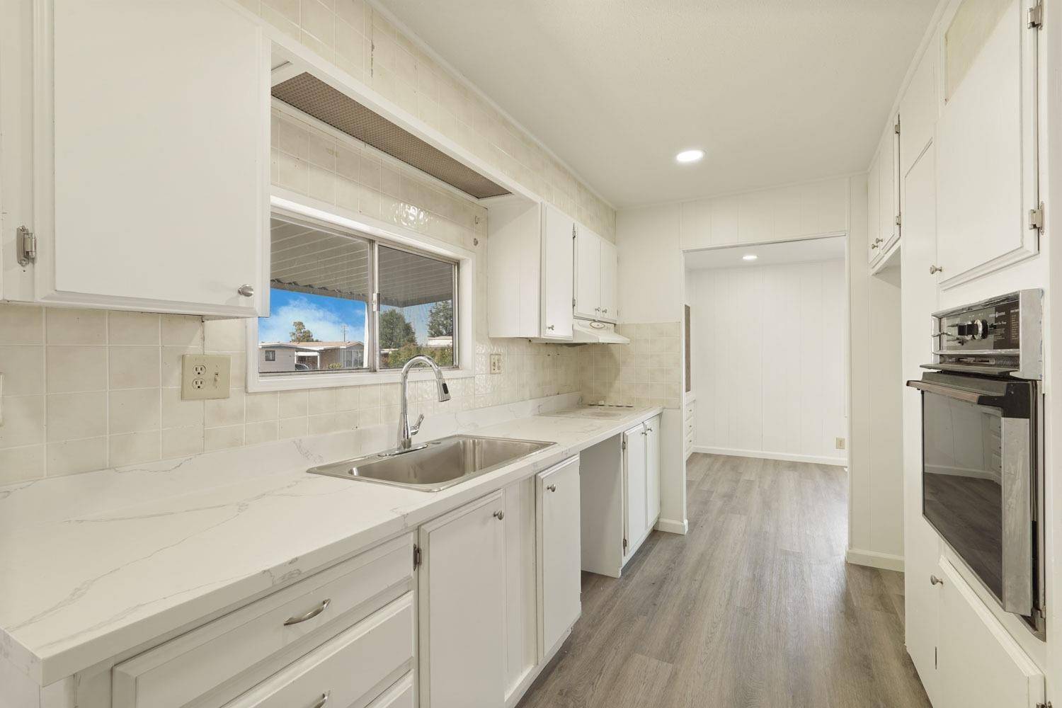 Lockeford, CA 95237,18450 N Highway 88 #93