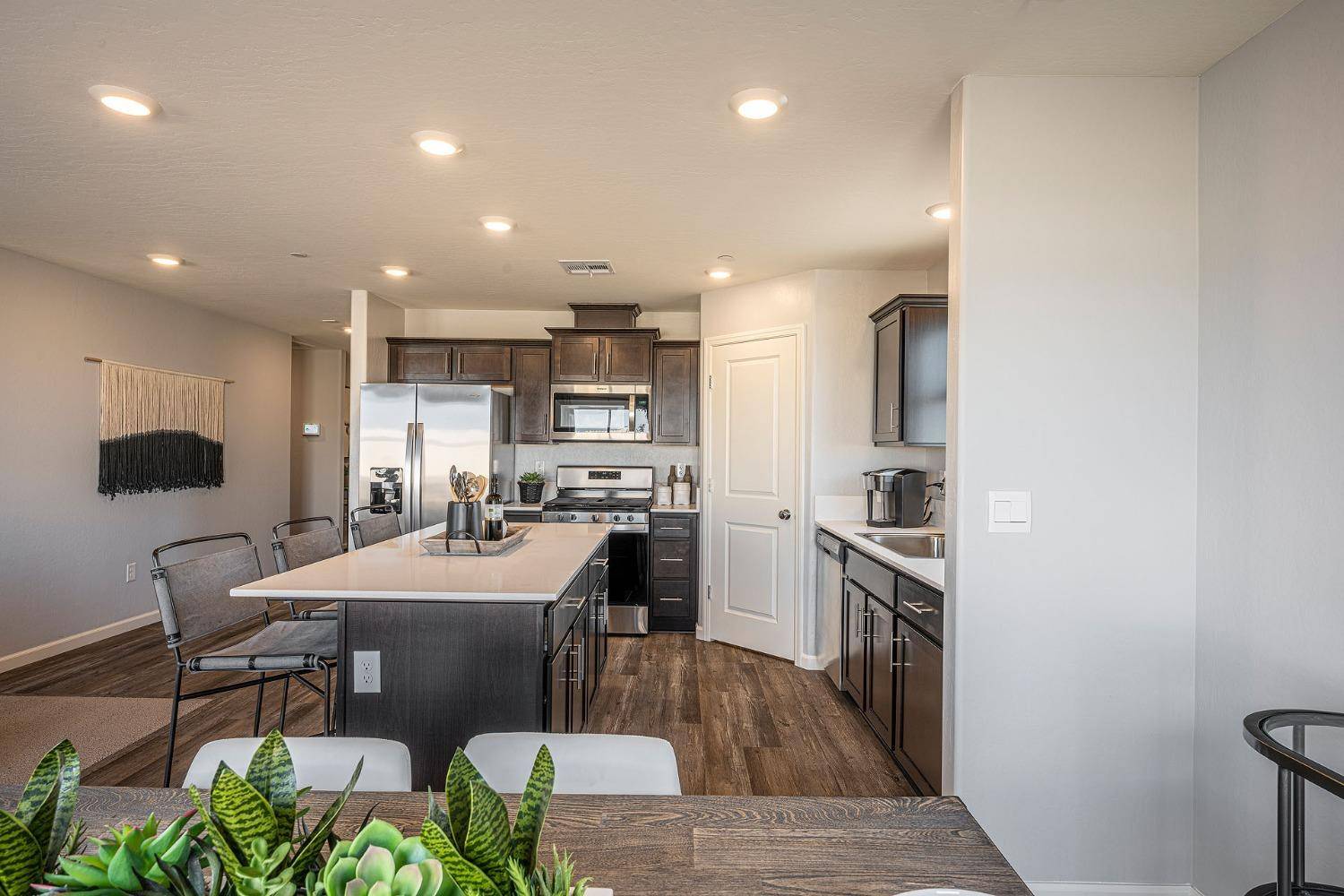 Merced, CA 95341,362 Halisan CT #49 AR