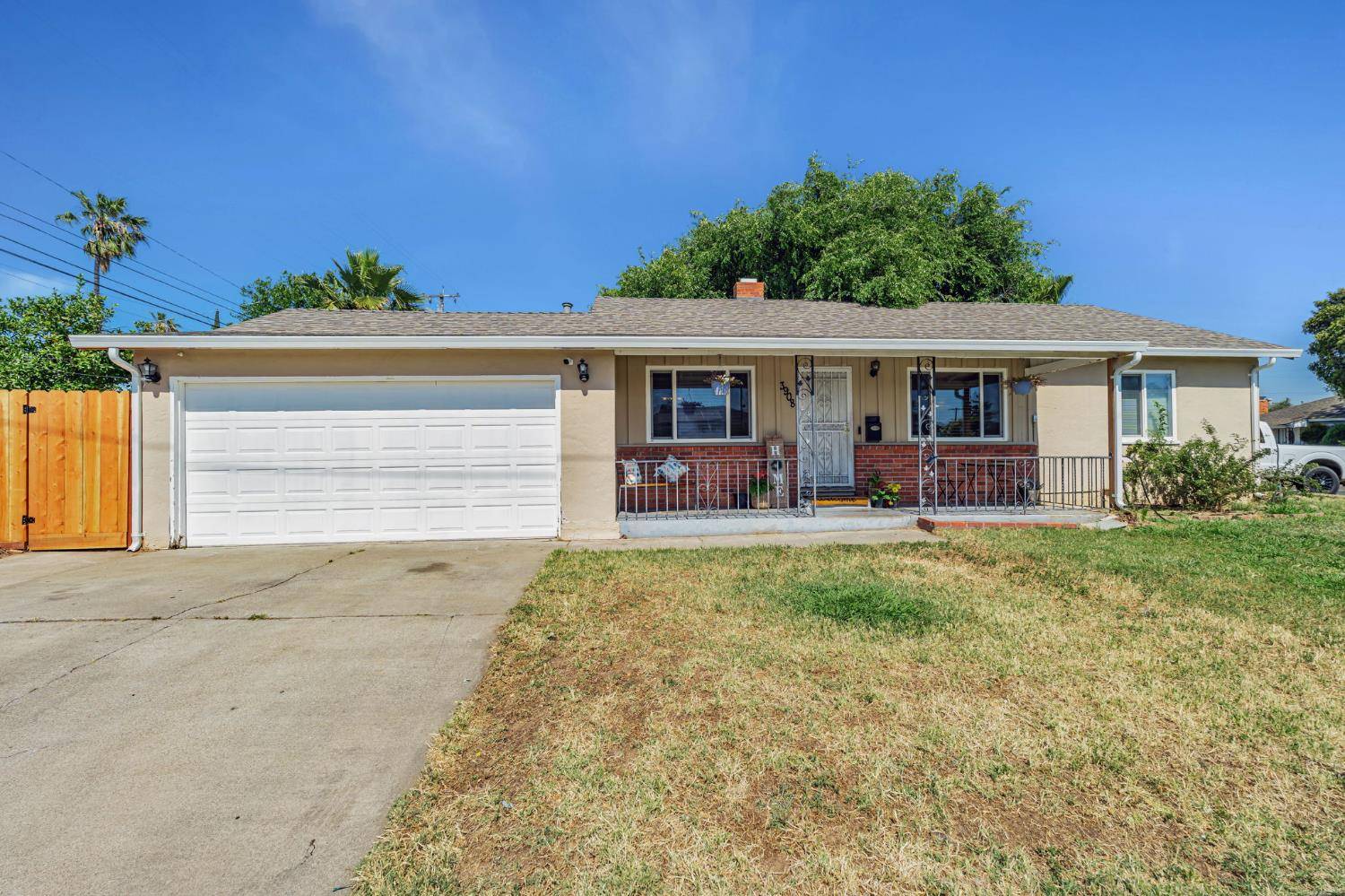 Stockton, CA 95204,3908 Marine AVE