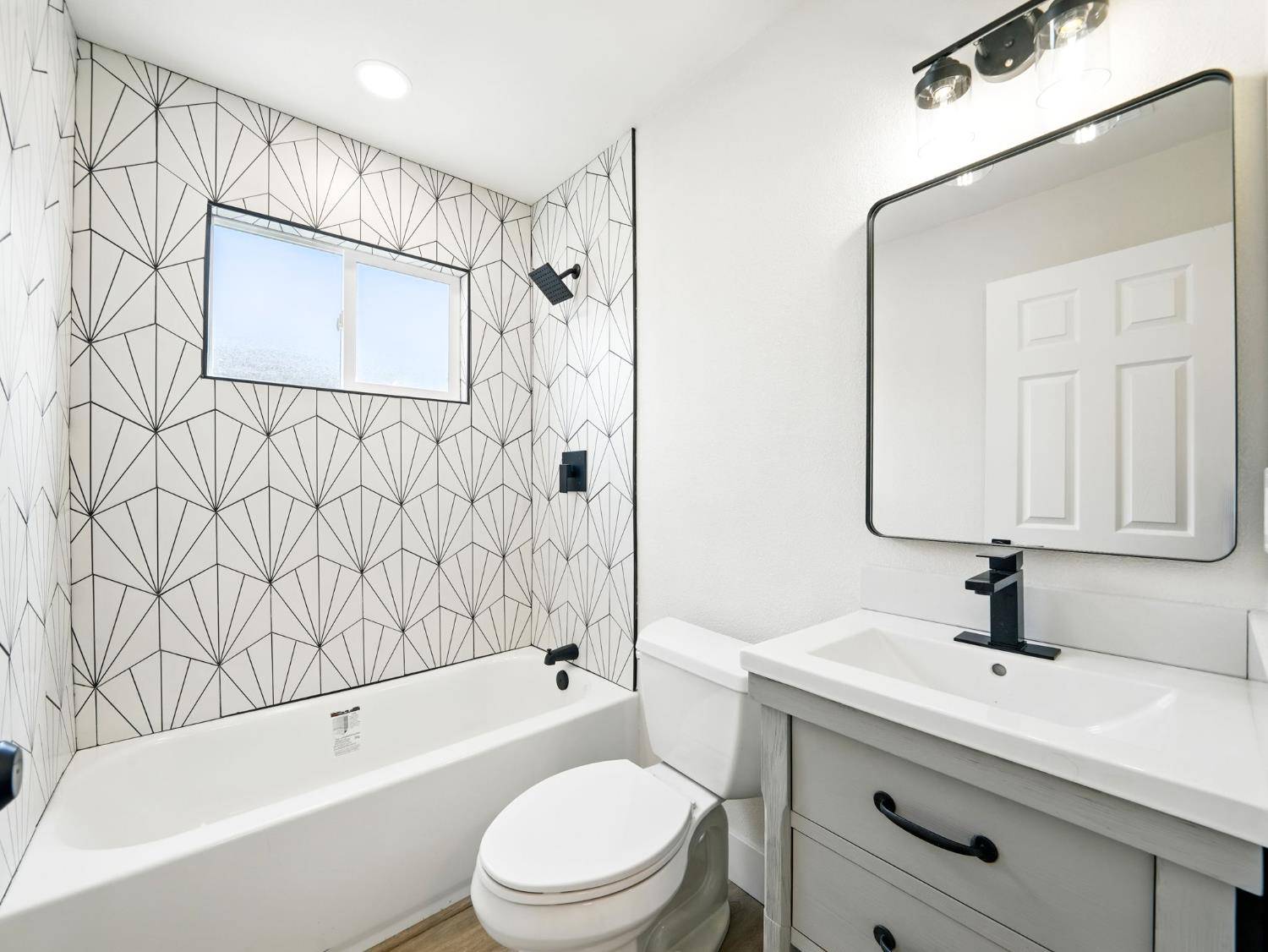 Livermore, CA 94551,1170 Aster LN
