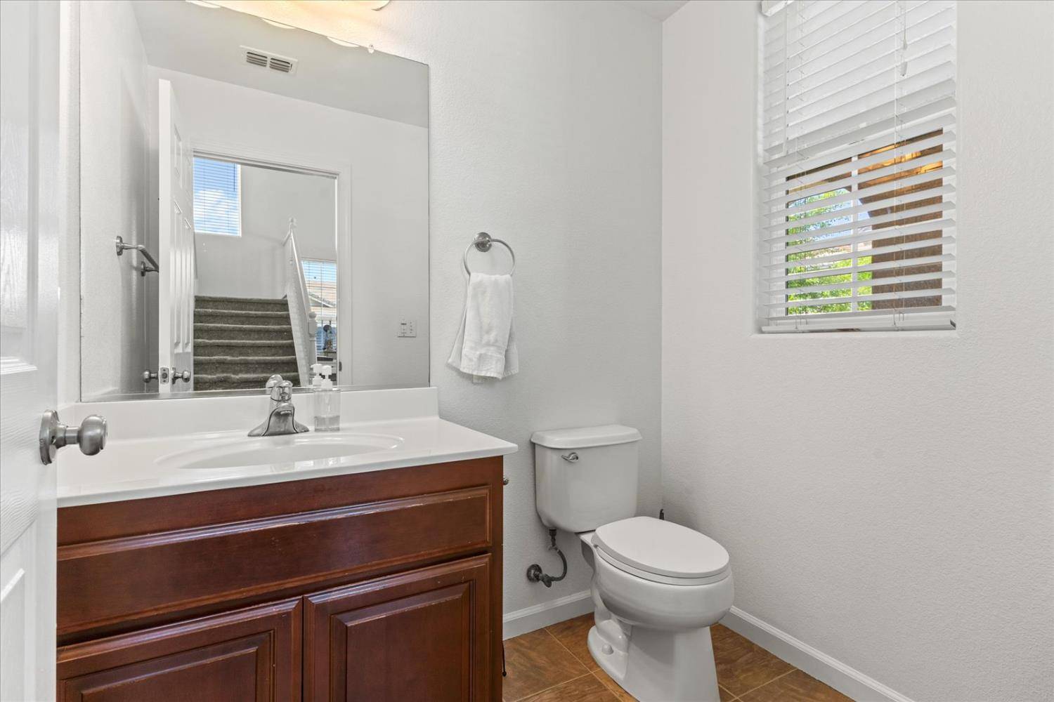 Sacramento, CA 95833,3156 Spoonwood WAY