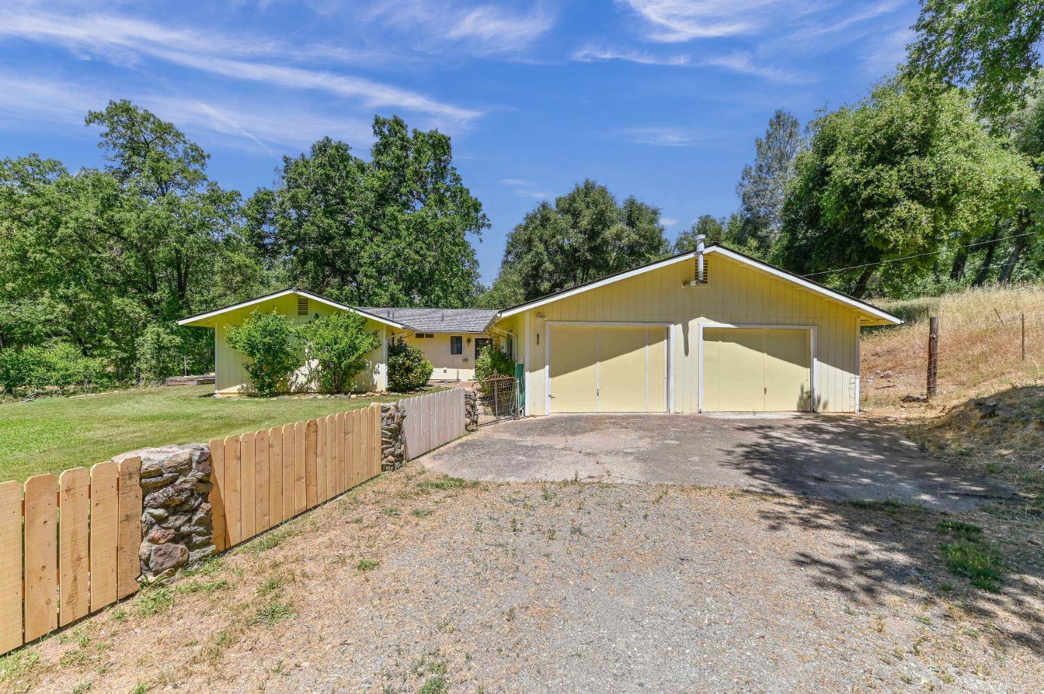 Angels Camp, CA 95222,1950 Appaloosa Way