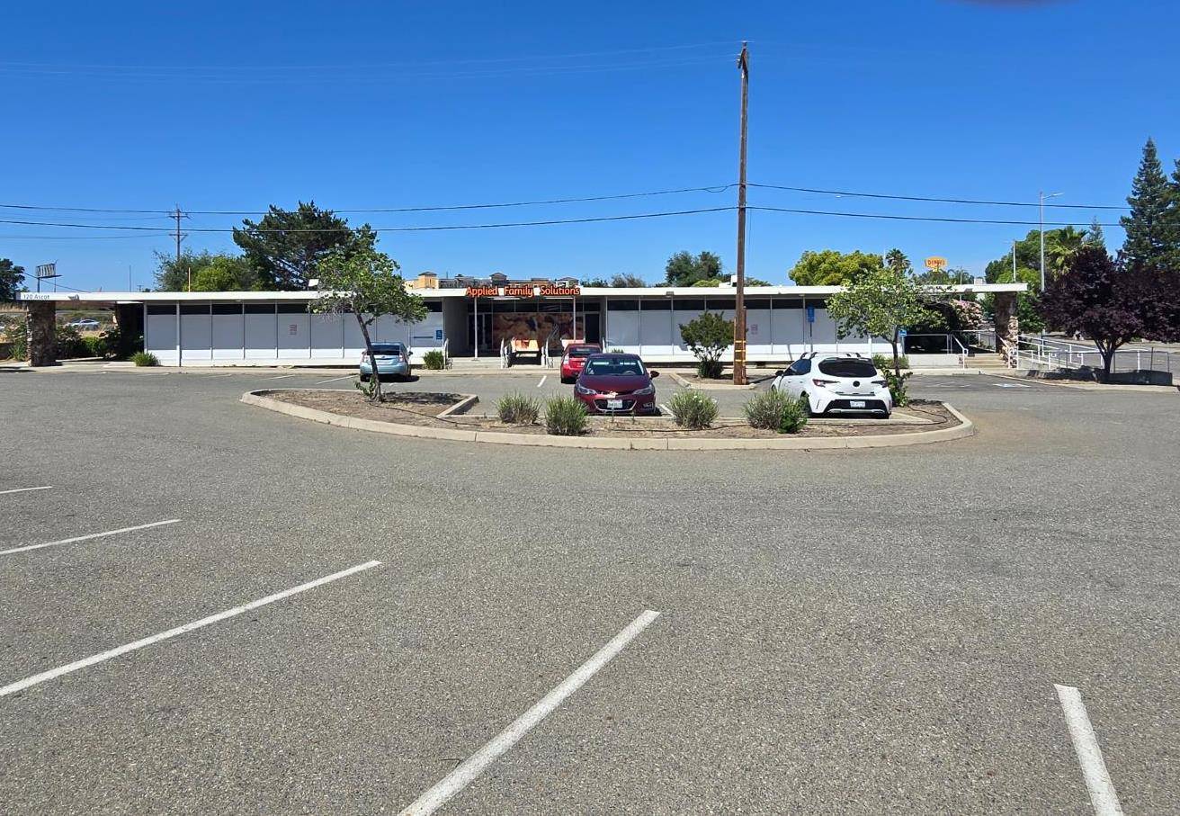 Roseville, CA 95661,120 Ascot DR
