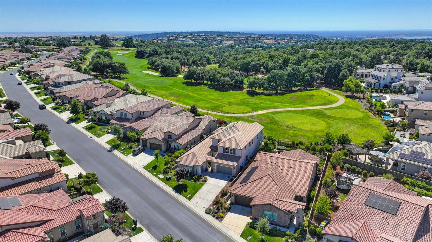 El Dorado Hills, CA 95672,1014 Hogarth WAY