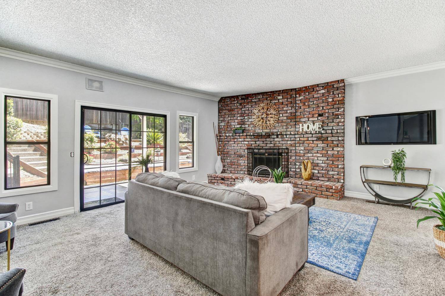 Folsom, CA 95630,103 Deerwood WAY