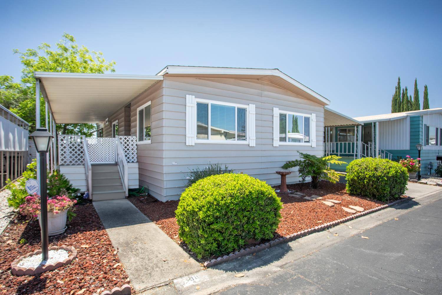 Yuba City, CA 95993,96 La Entrada WAY