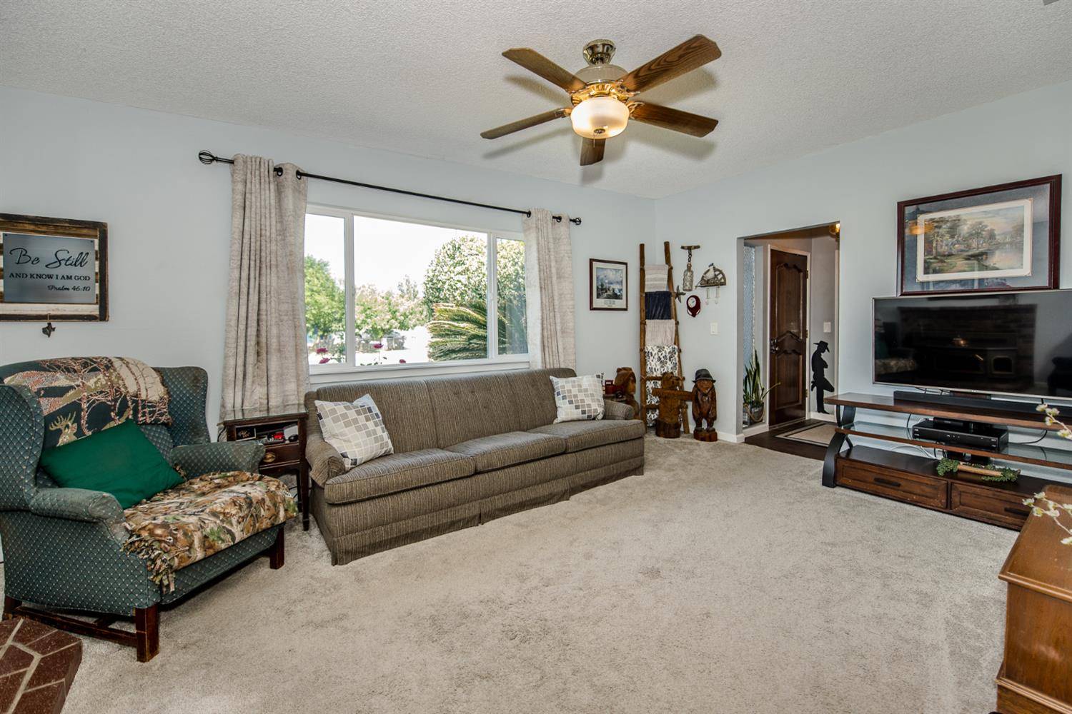 Woodland, CA 95776,932 Leo WAY