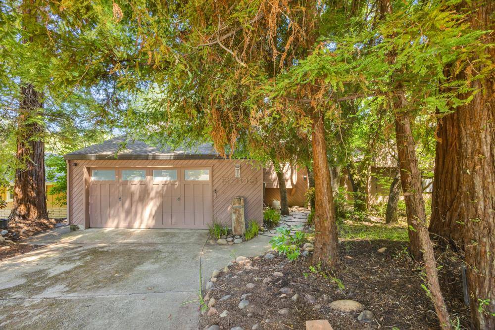 Fair Oaks, CA 95628,5208 Smokewood CT