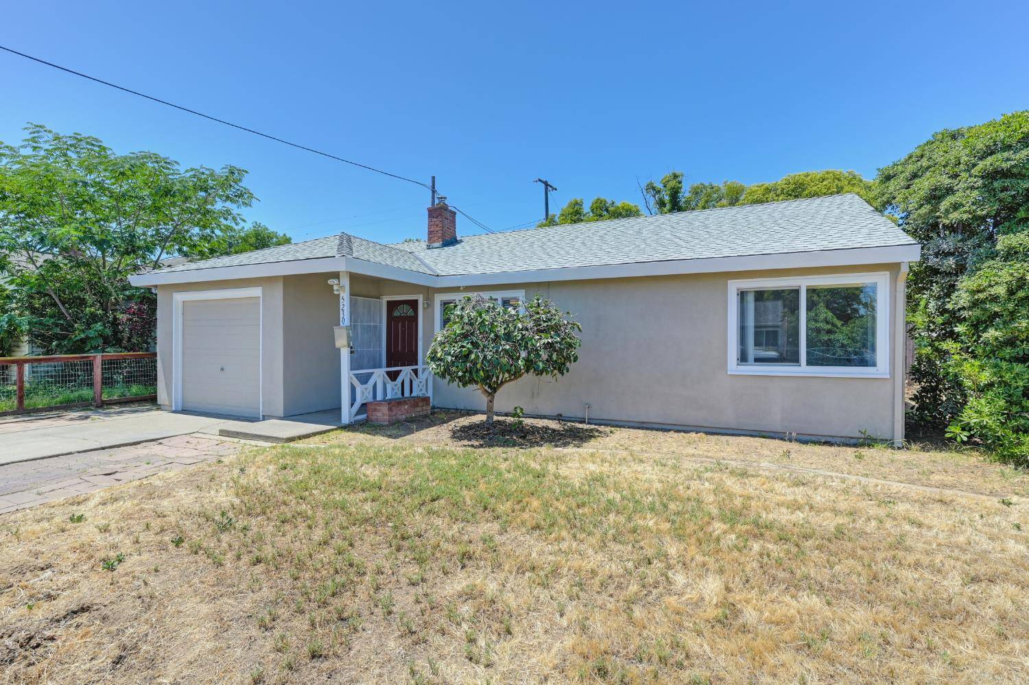 Sacramento, CA 95820,5230 Standish RD