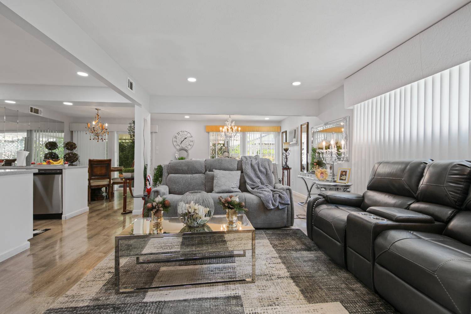 Sacramento, CA 95822,2970 Trentwood WAY