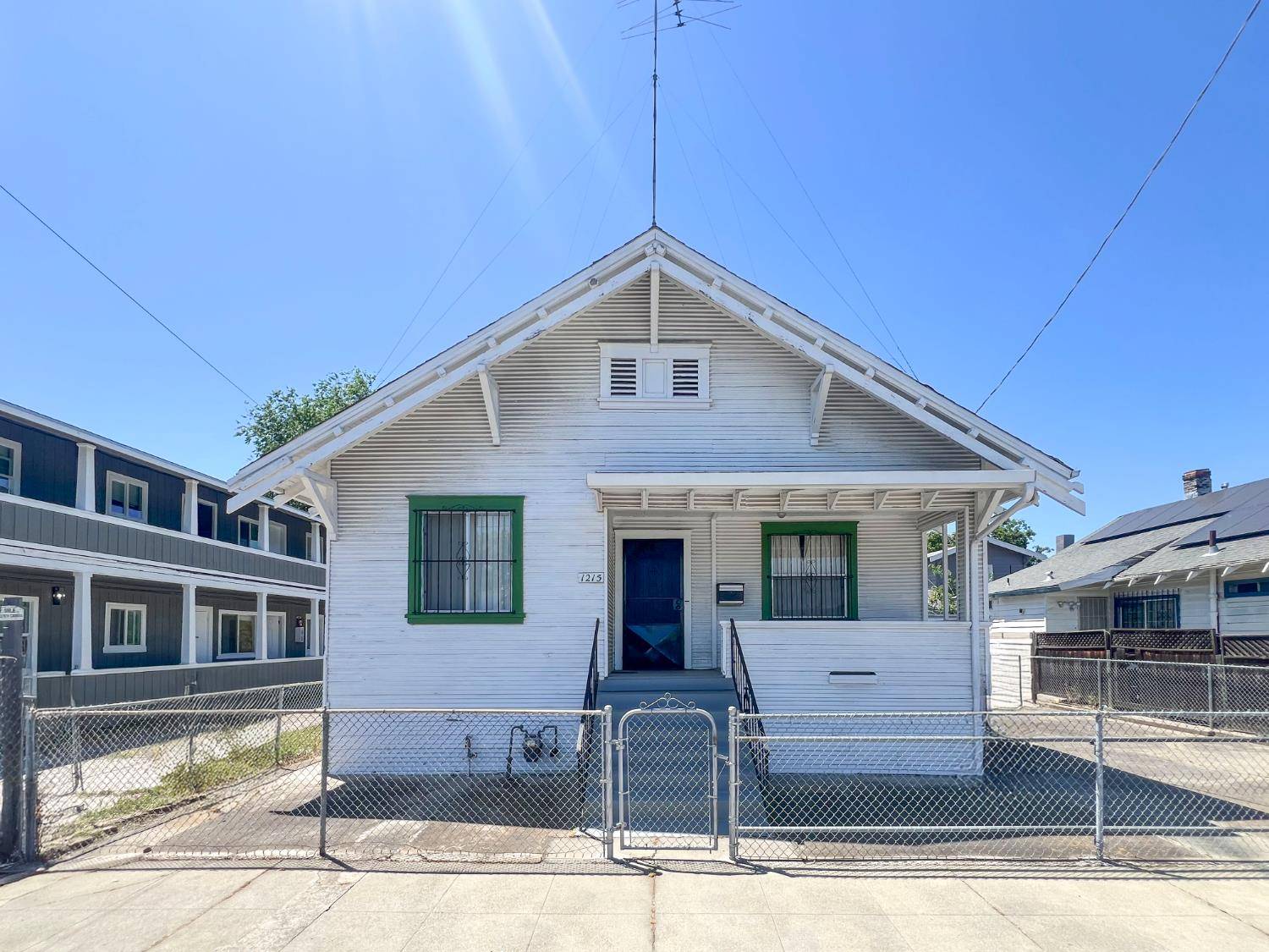 Stockton, CA 95206,1215 S American ST