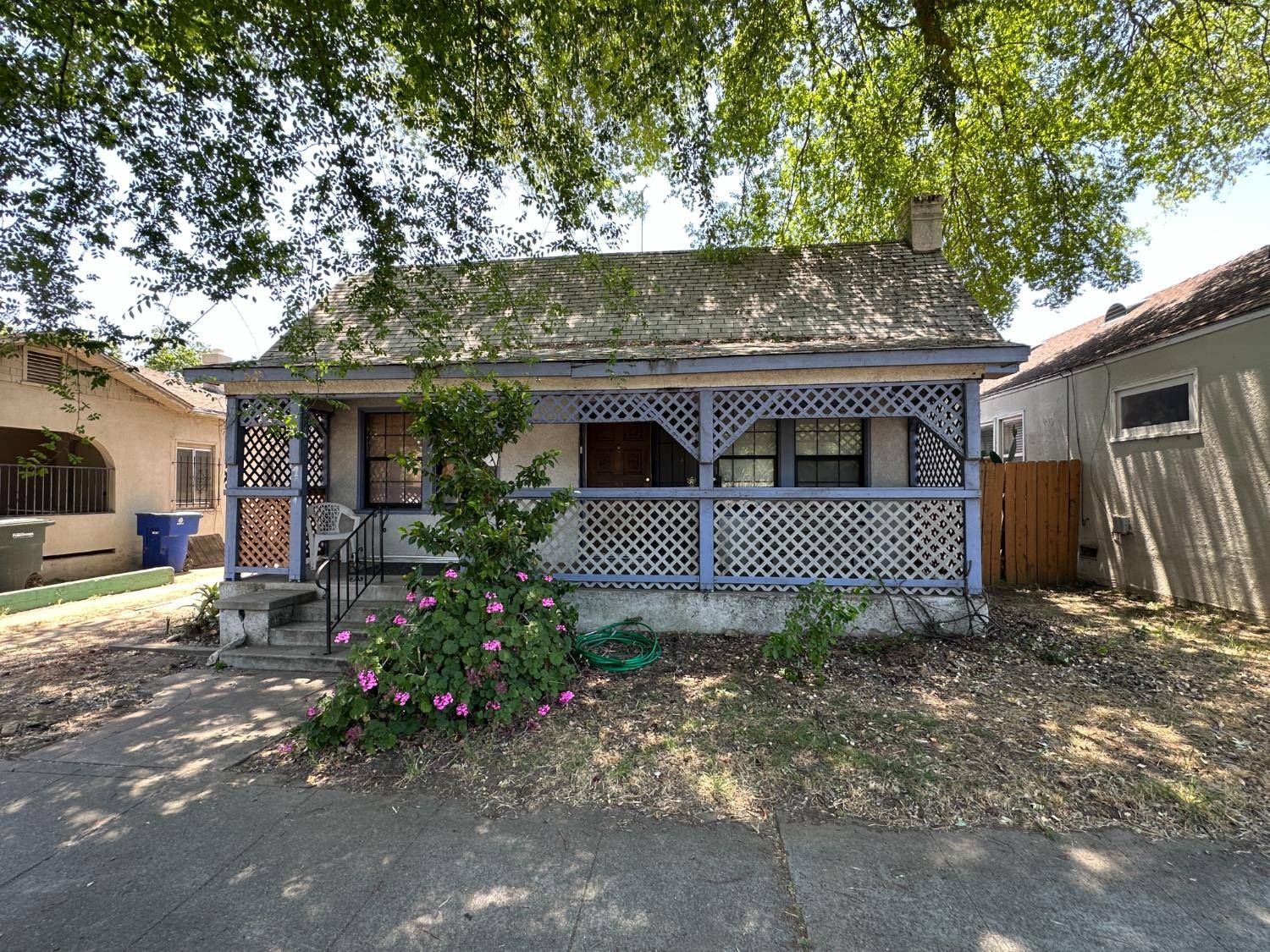 Sacramento, CA 95818,1016 X ST