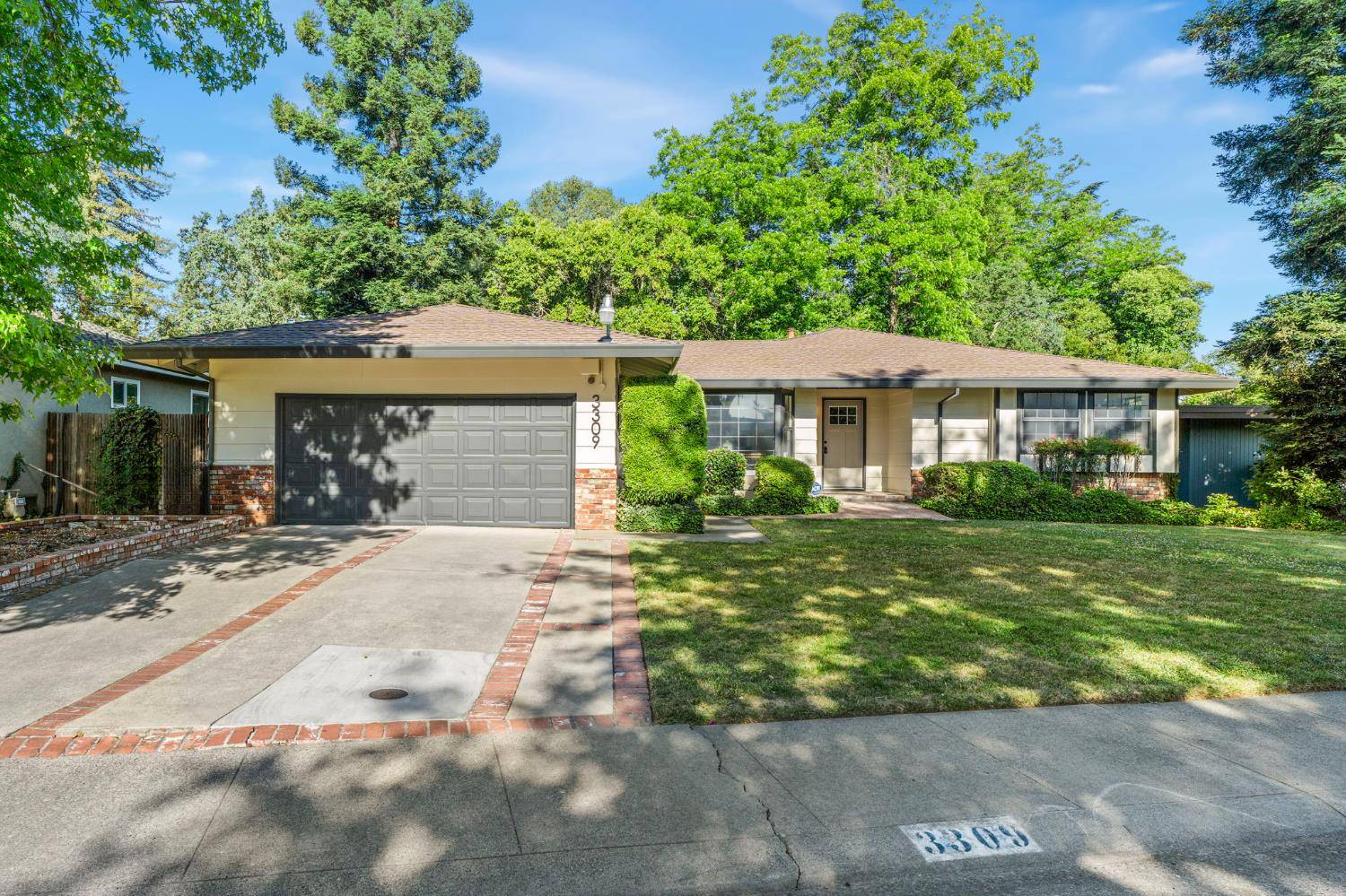 Carmichael, CA 95608,3309 Mccowan WAY