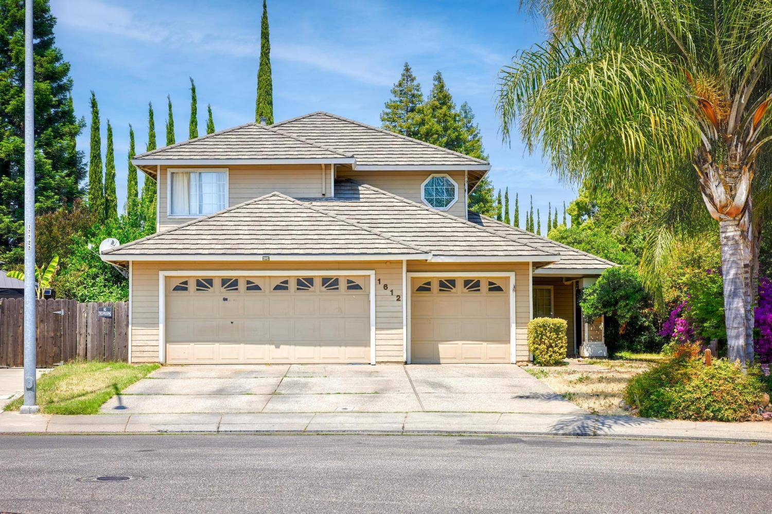 Stockton, CA 95210,1612 Bonaire CIR