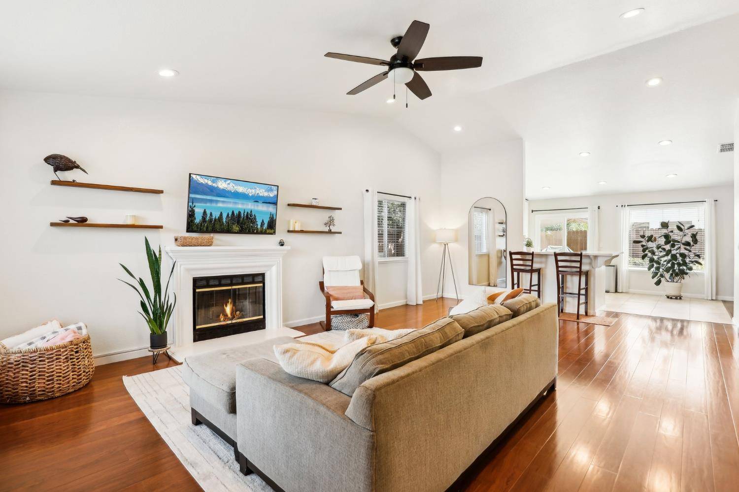 Lincoln, CA 95648,2395 Wild Rose DR