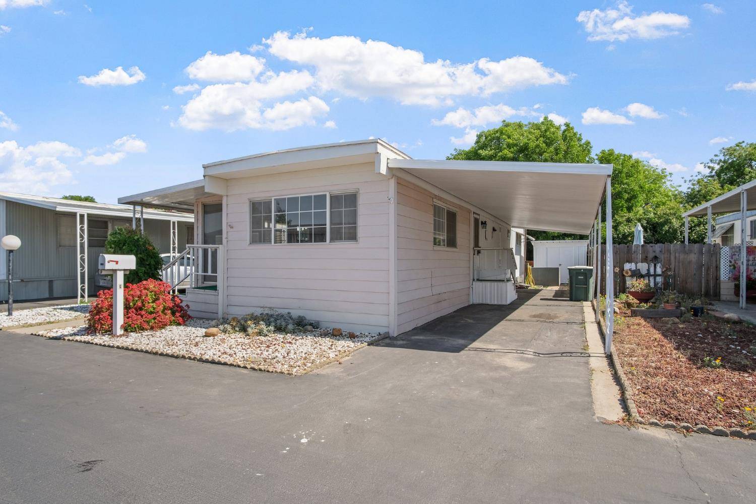 Modesto, CA 95356,4125 McHenry Avenue #13