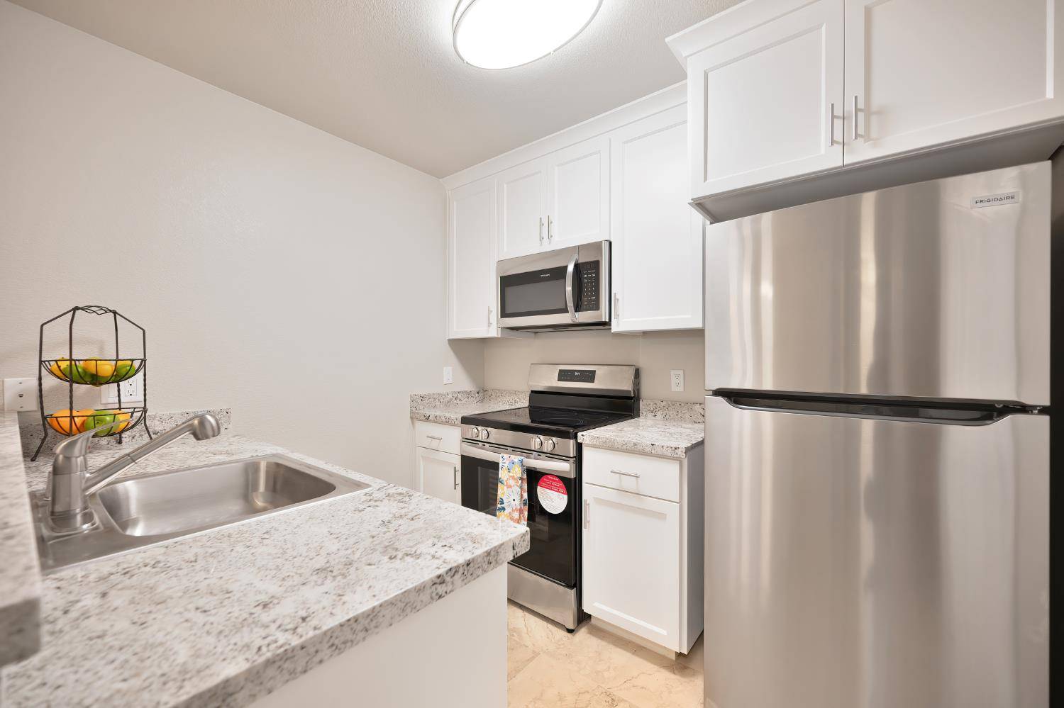 North Highlands, CA 95660,3939 Madison AVE #243