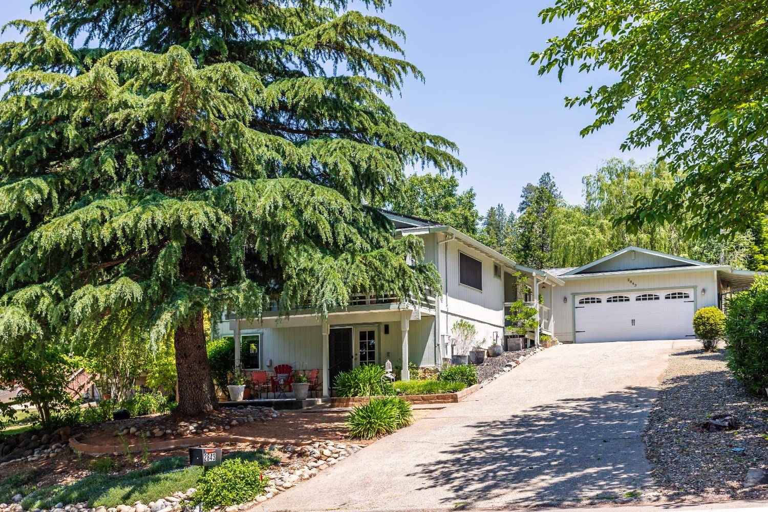 Camino, CA 95709,2843 Camino Heights DR