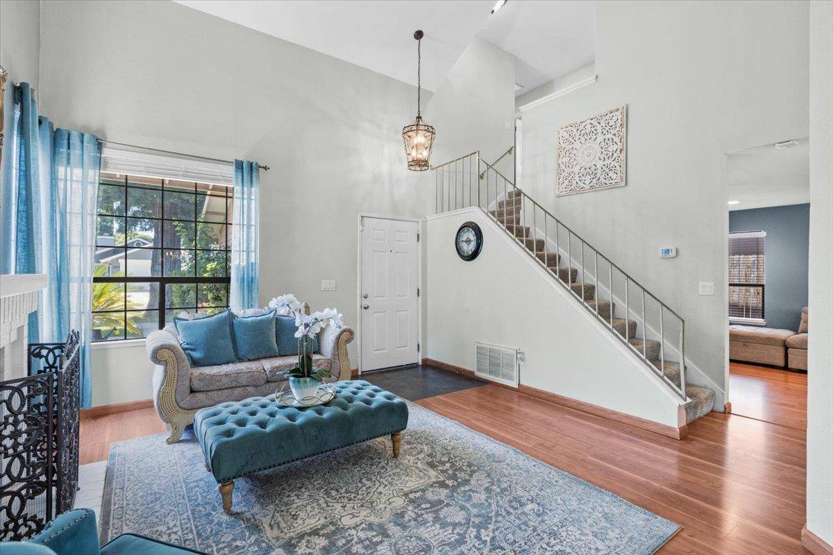 Sacramento, CA 95834,3540 Del Sol WAY