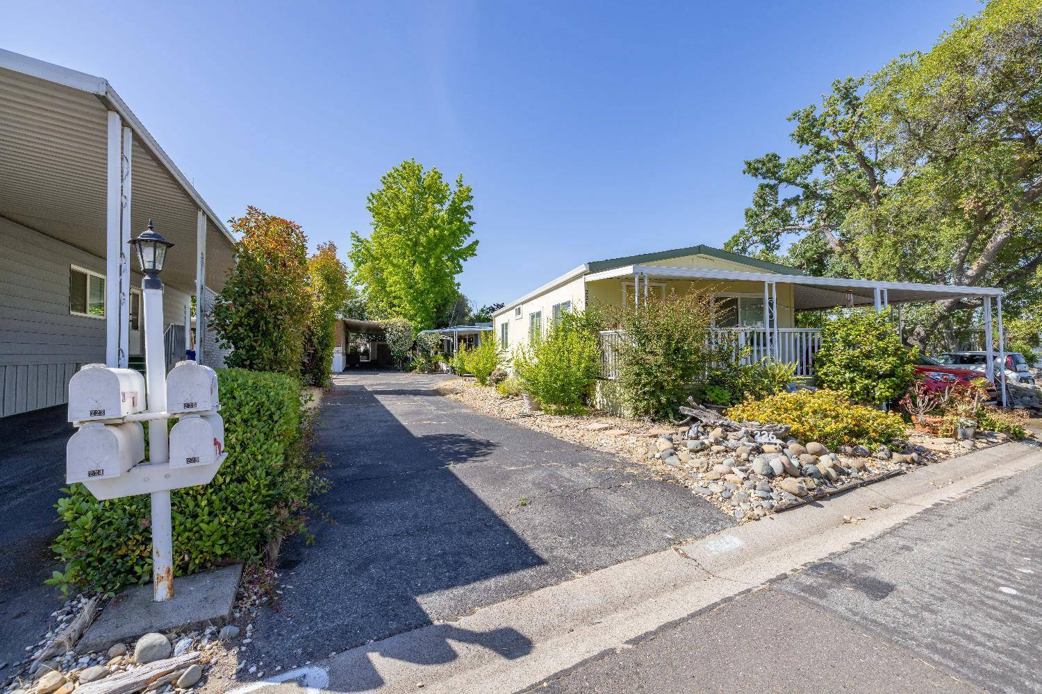 Folsom, CA 95630,224 BLUEBIRD LN