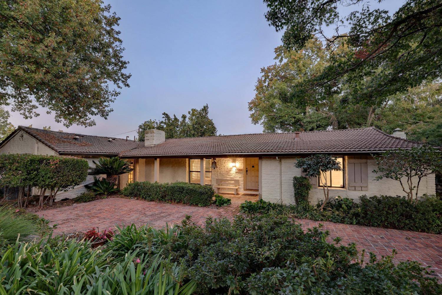 Carmichael, CA 95608,3320 Edgar LN