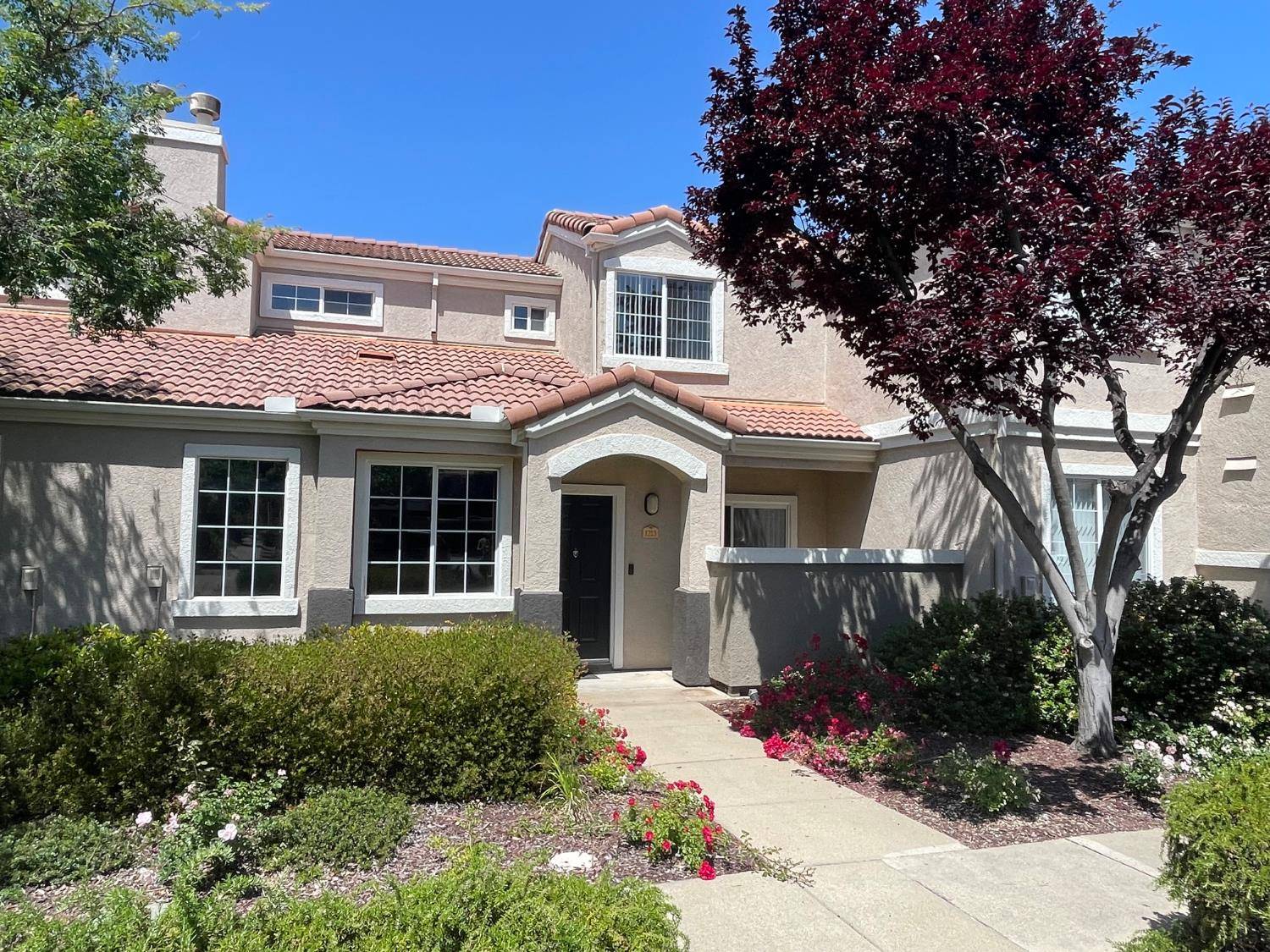 Folsom, CA 95630,885 Halidon WAY #1213