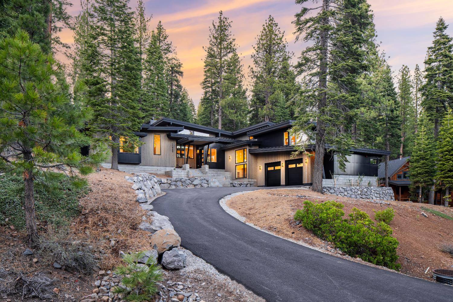 Truckee, CA 96161,11900 Saddleback DR