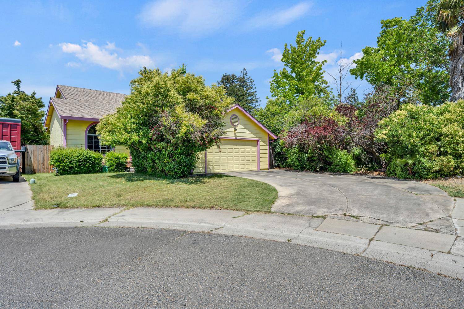 Sacramento, CA 95828,8251 Apple Cove Ct