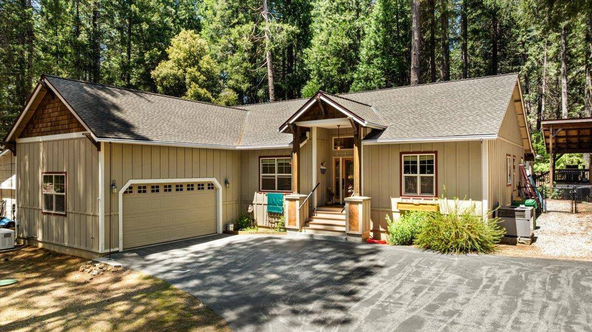 Nevada City, CA 95959,15084 Lake LN
