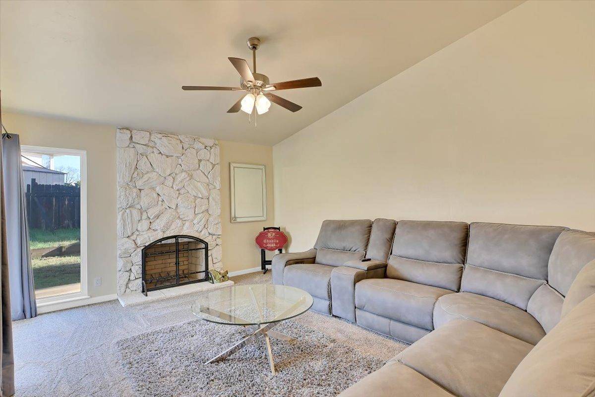 Orangevale, CA 95662,8311 Juglans DR