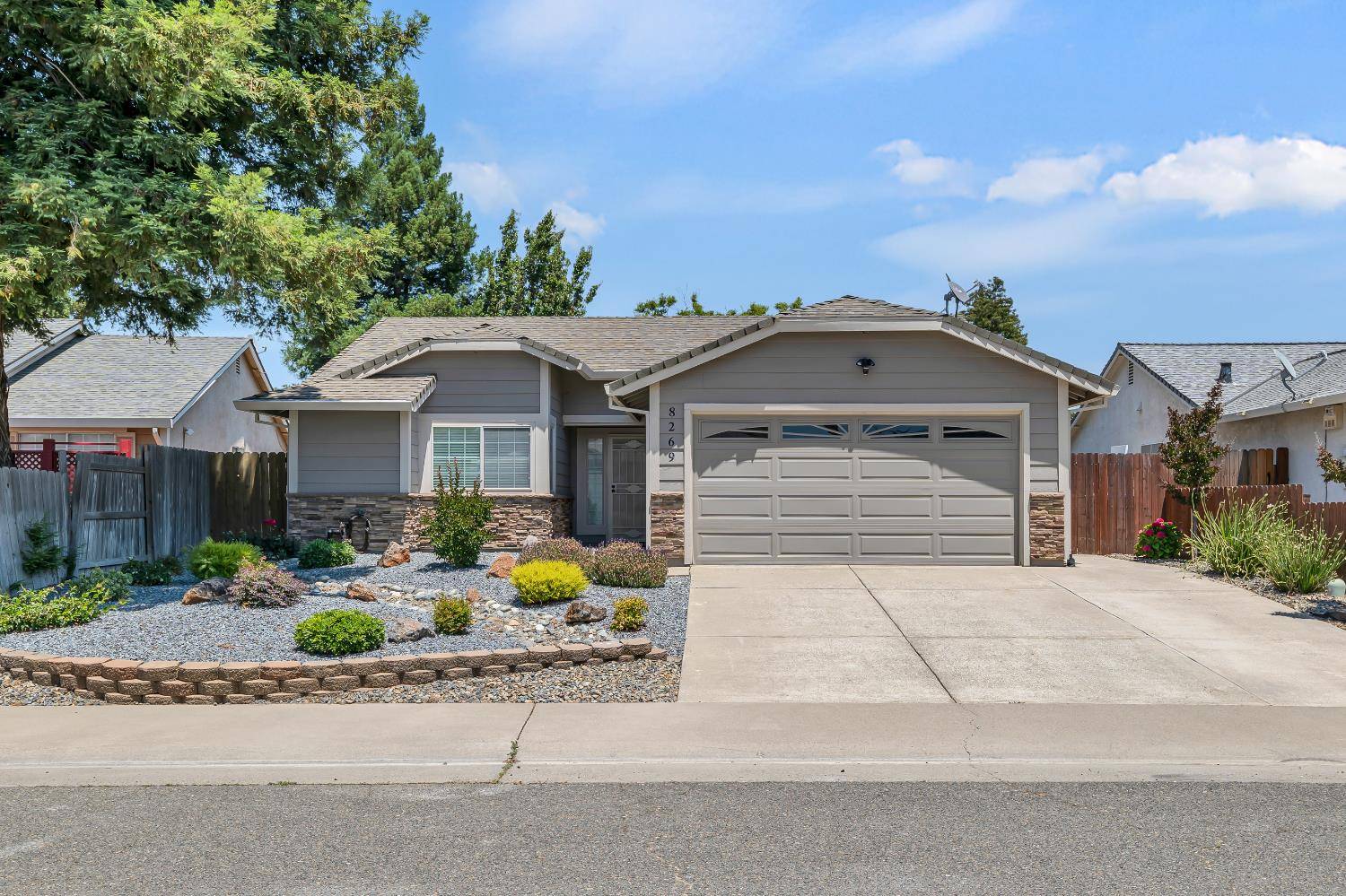 Sacramento, CA 95828,8269 Scenic Hills WAY