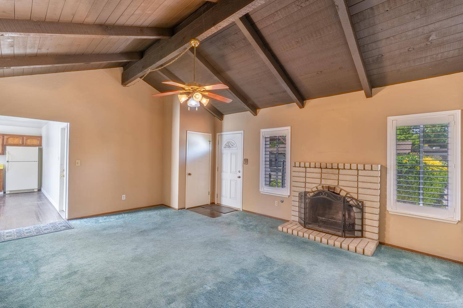 Modesto, CA 95354,2729 LA PALMA DR