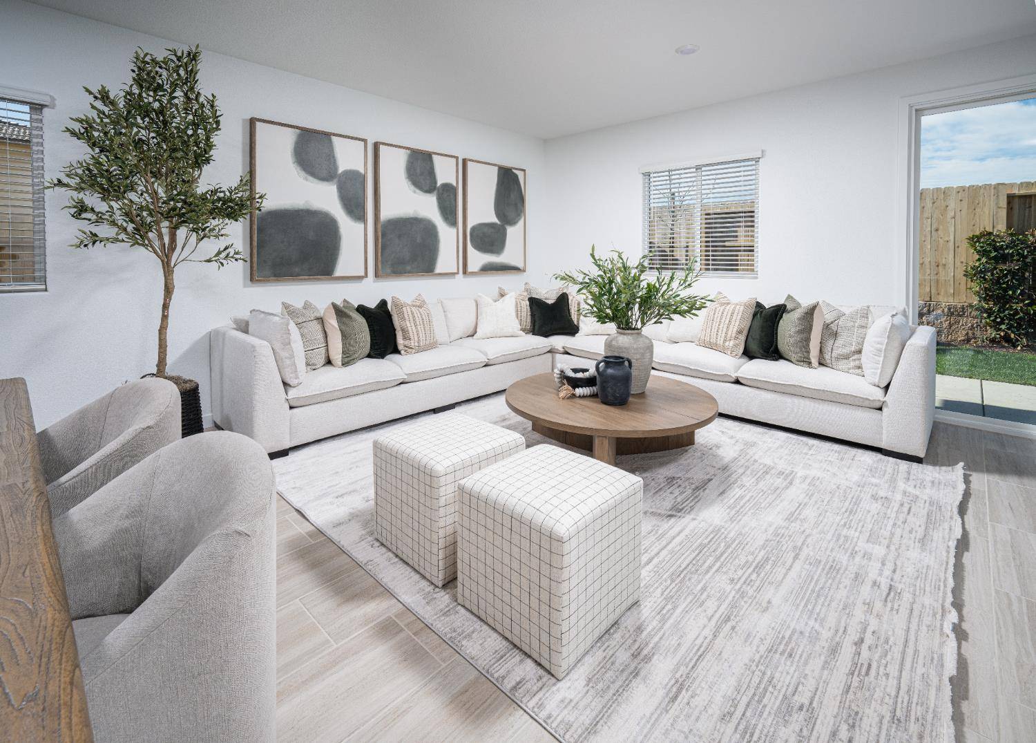 Rancho Cordova, CA 95742,4607 Duckhawk CIR