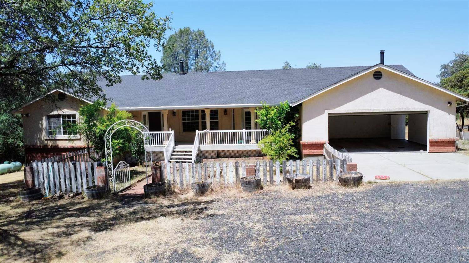 Oroville, CA 95966,127 Eagle Vista DR