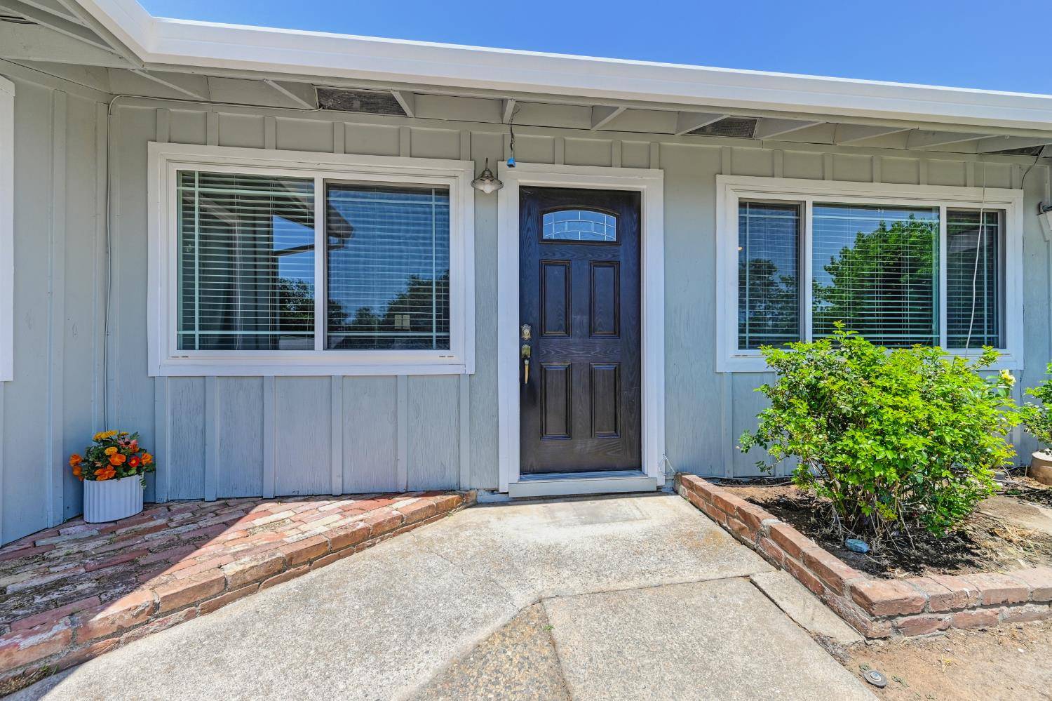 Citrus Heights, CA 95621,7437 Grand Oaks BLVD