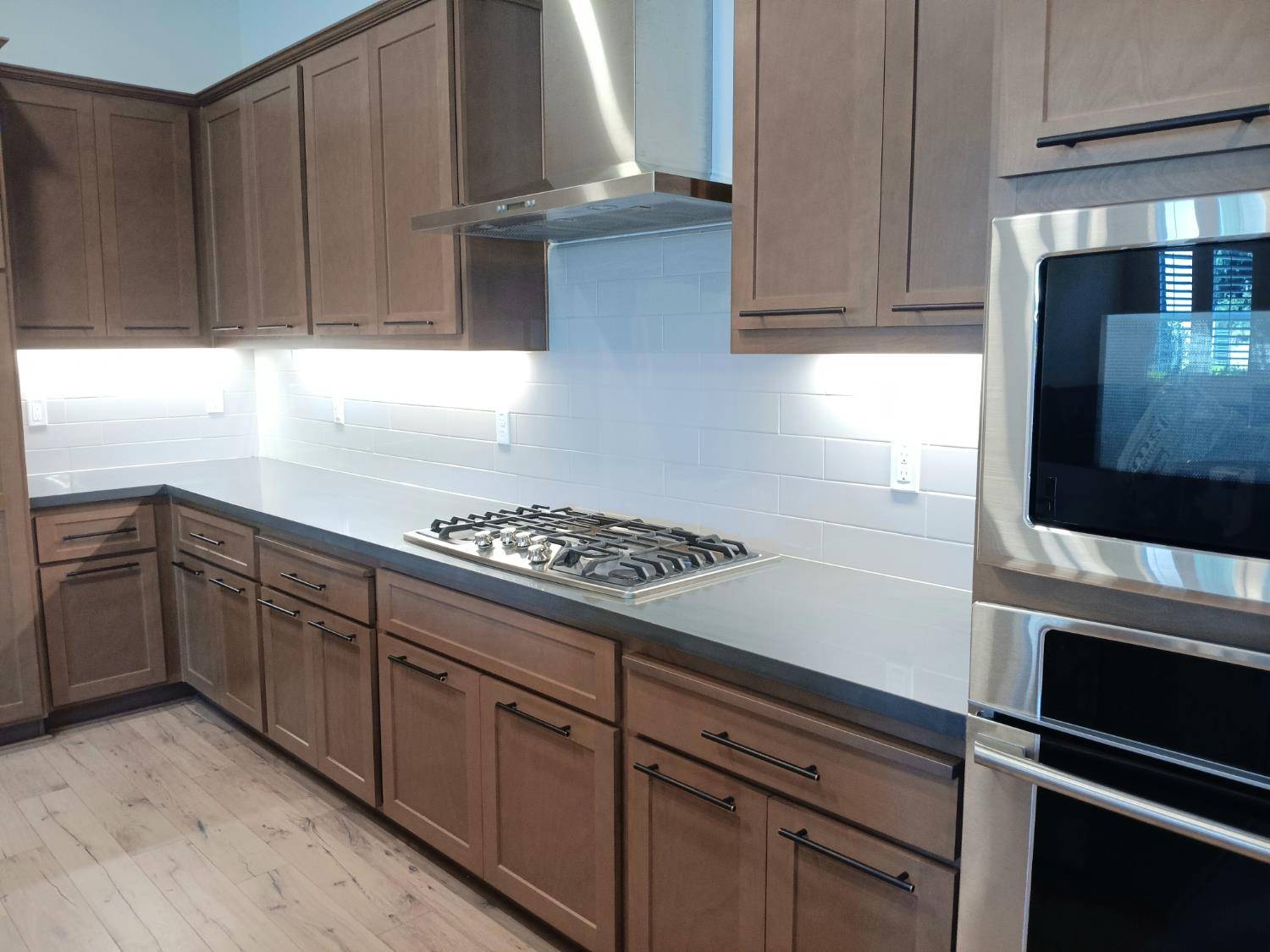 Sacramento, CA 95816,3230 DeForest